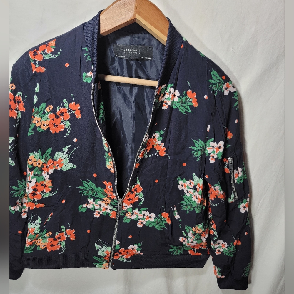 Zara Basic Collection Size Large Flower Covered B… - image 4